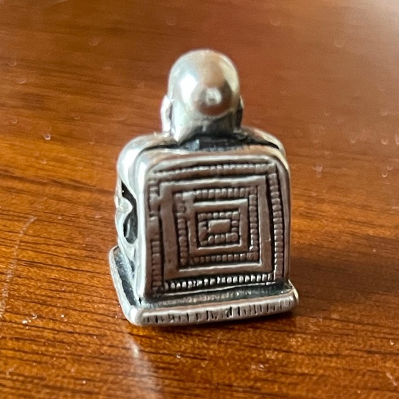 Buddha Bead - Picture 2 of 3